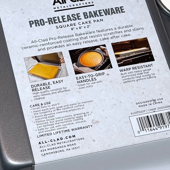 All-Clad PRO-RELEASE SQUARE BAKING PAN - Picture 3 of 4